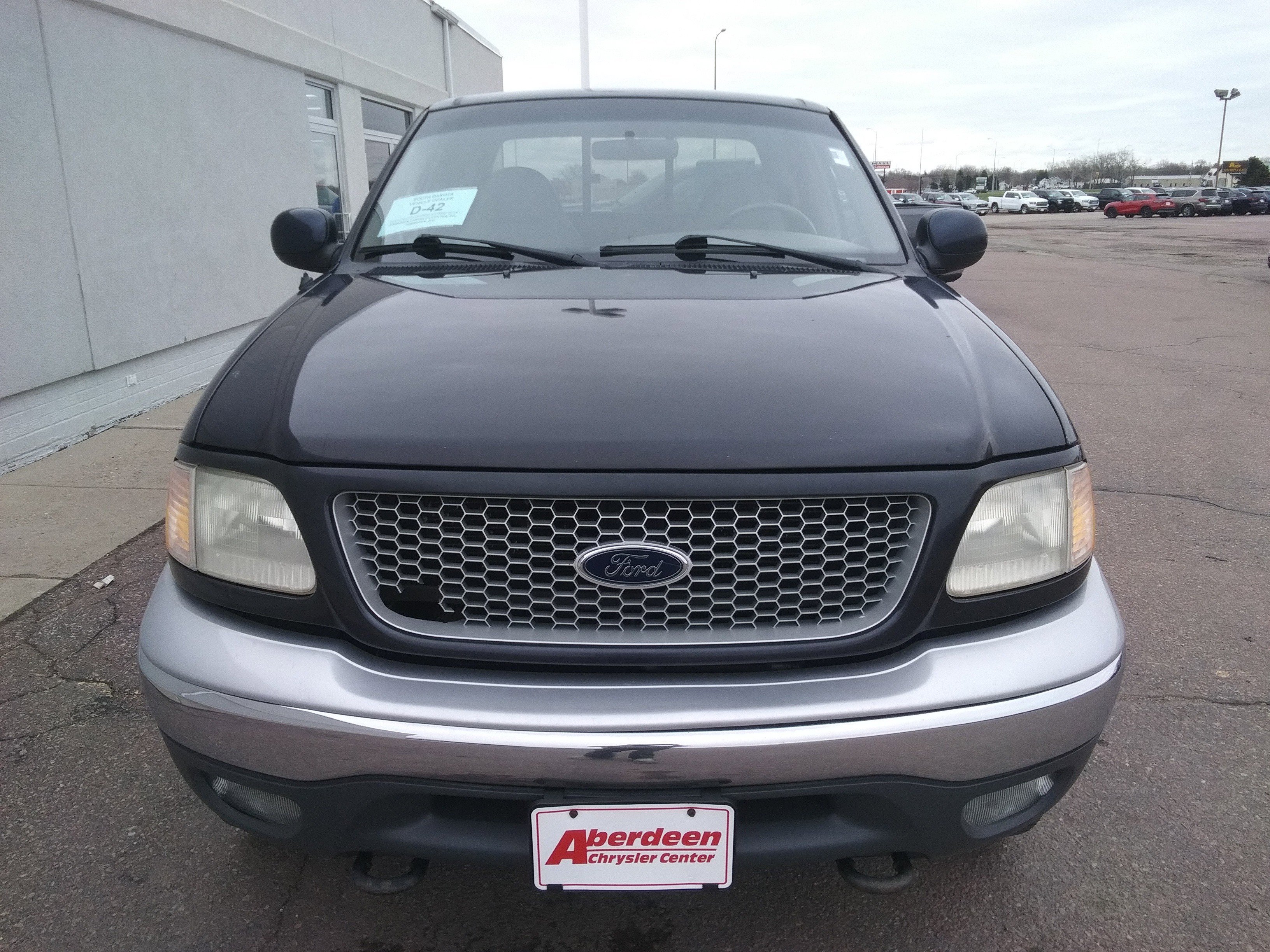 Used 1999 Blue Ford Lariat image 3