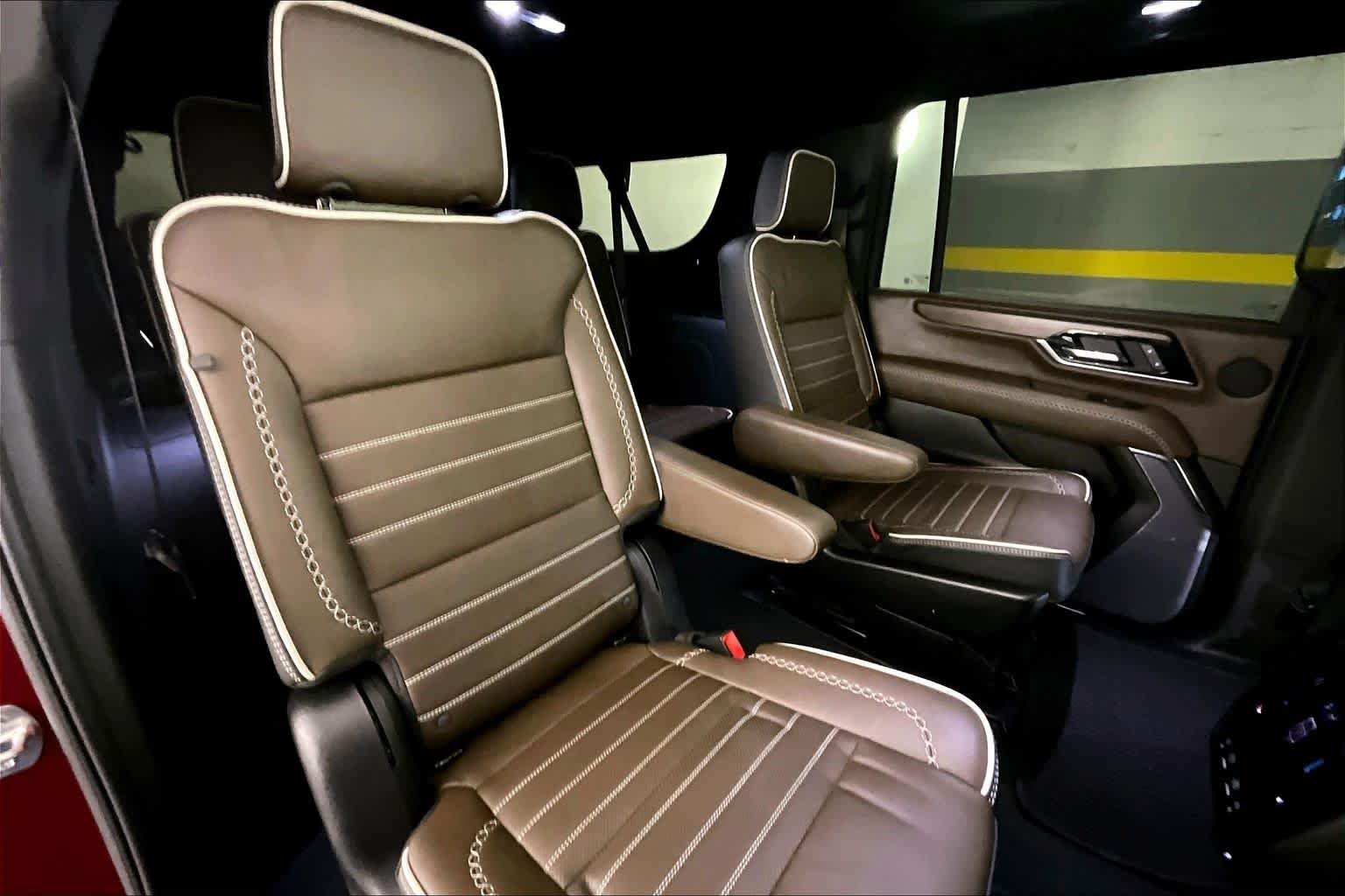 2025 GMC Yukon XL Denali Ultimate - Photo 20