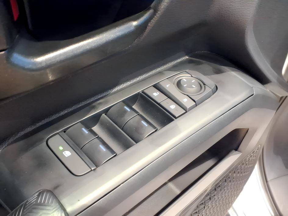 2026 Toyota Tacoma SR5 - Photo 10