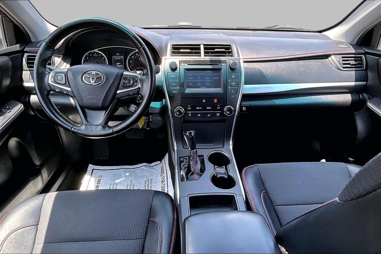 Used 2016 Creme Brulee Mica Toyota SE image 16