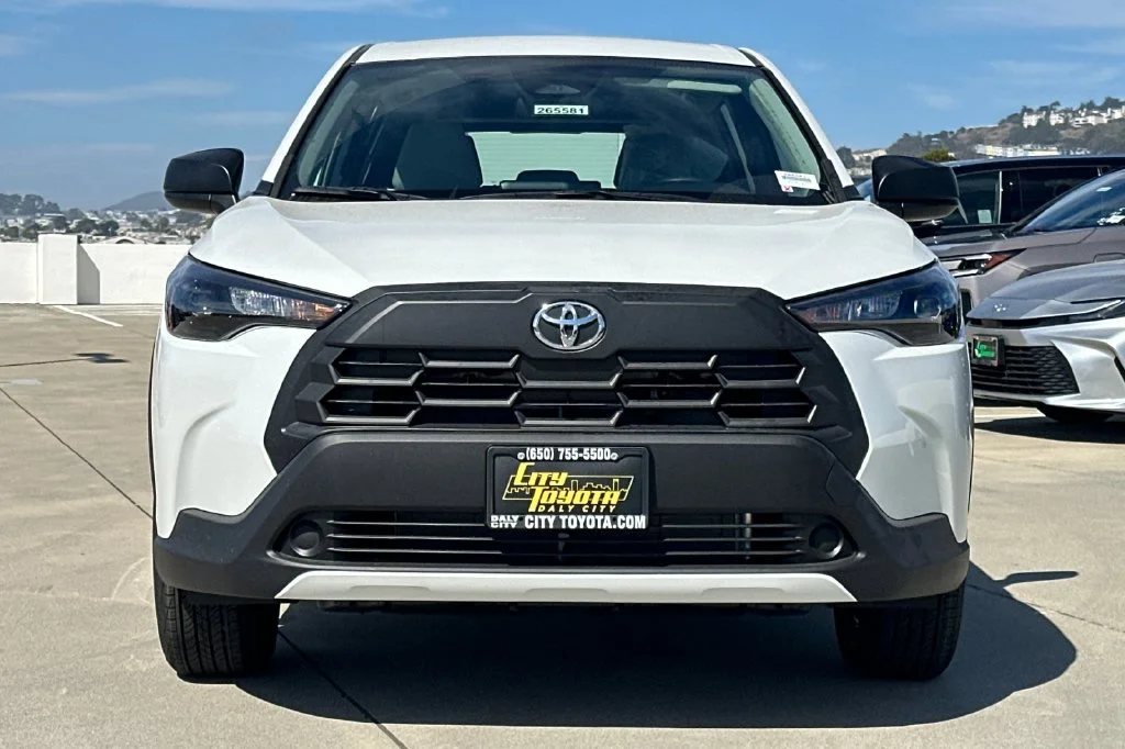 New 2026 Wind Chill Pearl <sup>1</sup> Toyota  L image 9