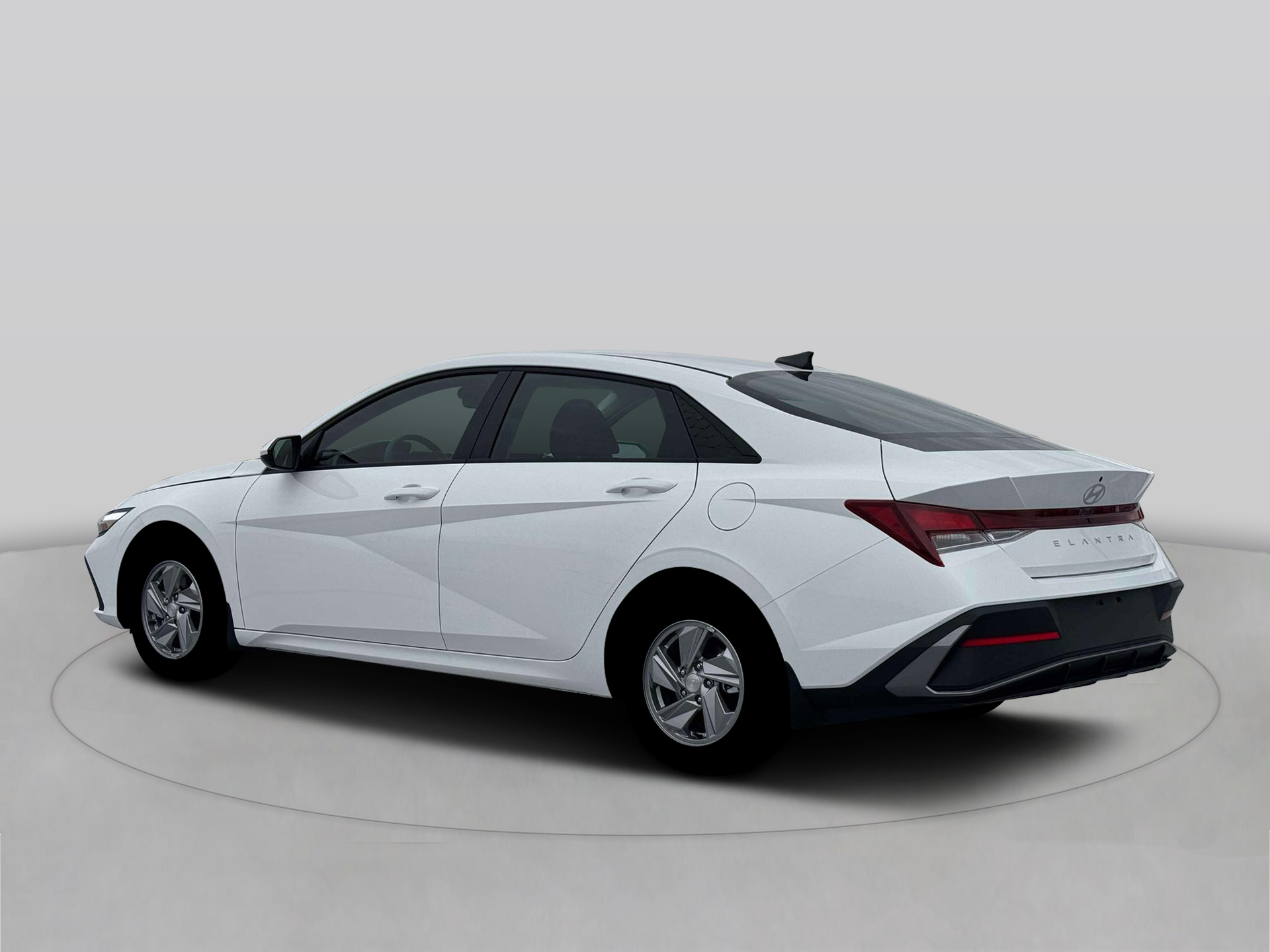 New 2026 White Hyundai SE image 4