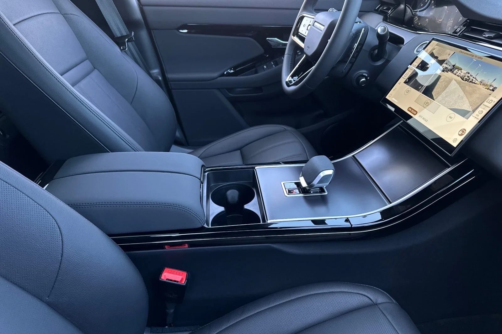 2026 Land Rover Range Rover Evoque Dynamic SE - Photo 16