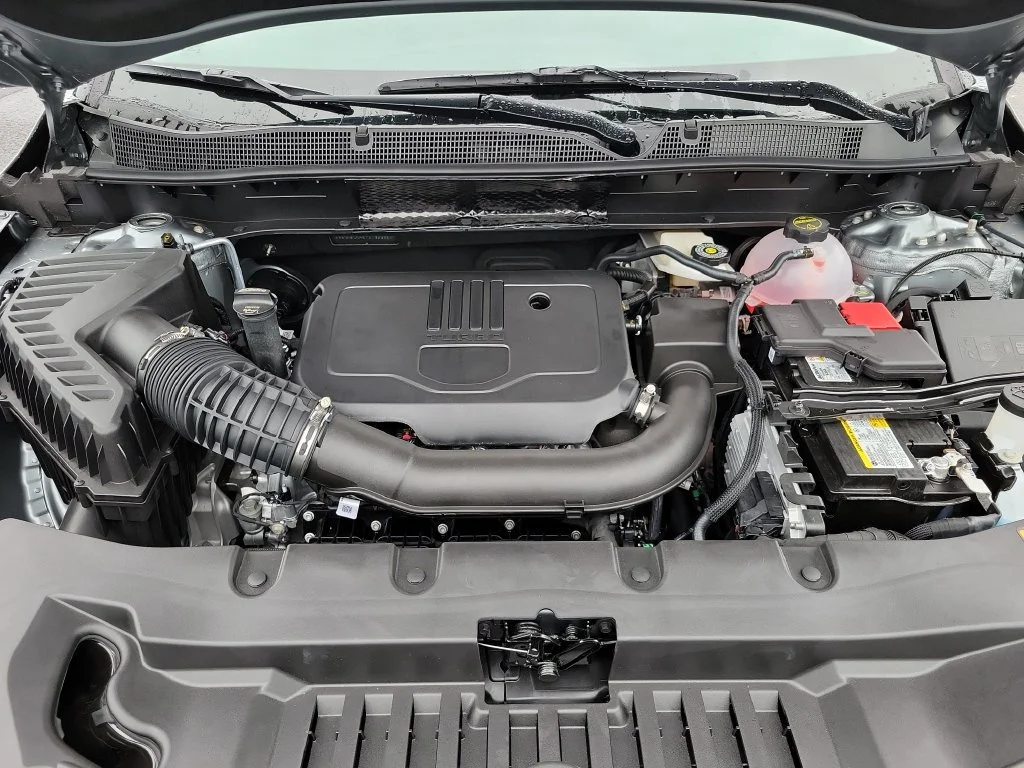 New 2026 Sterling Gray Metallic Chevrolet 2LT image 28