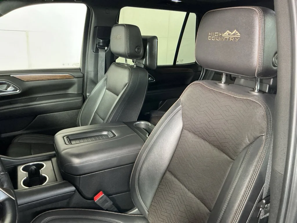 Used 2023 BLACK Chevrolet High Country image 9