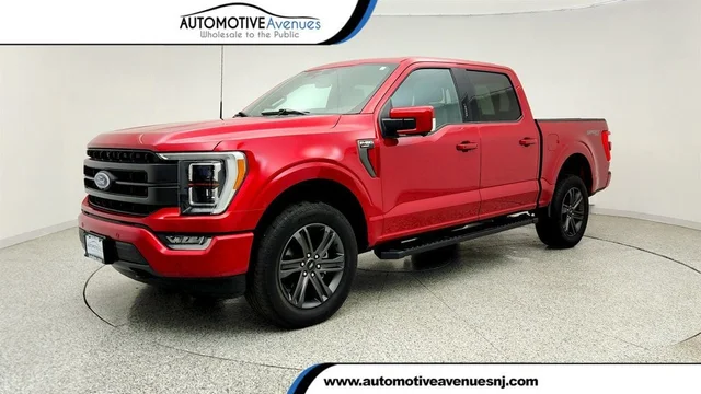 2023 Ford F-150 LARIAT 4WD SuperCrew 5.5' Box w/ Group 502A, Max Trailer Tow, V8