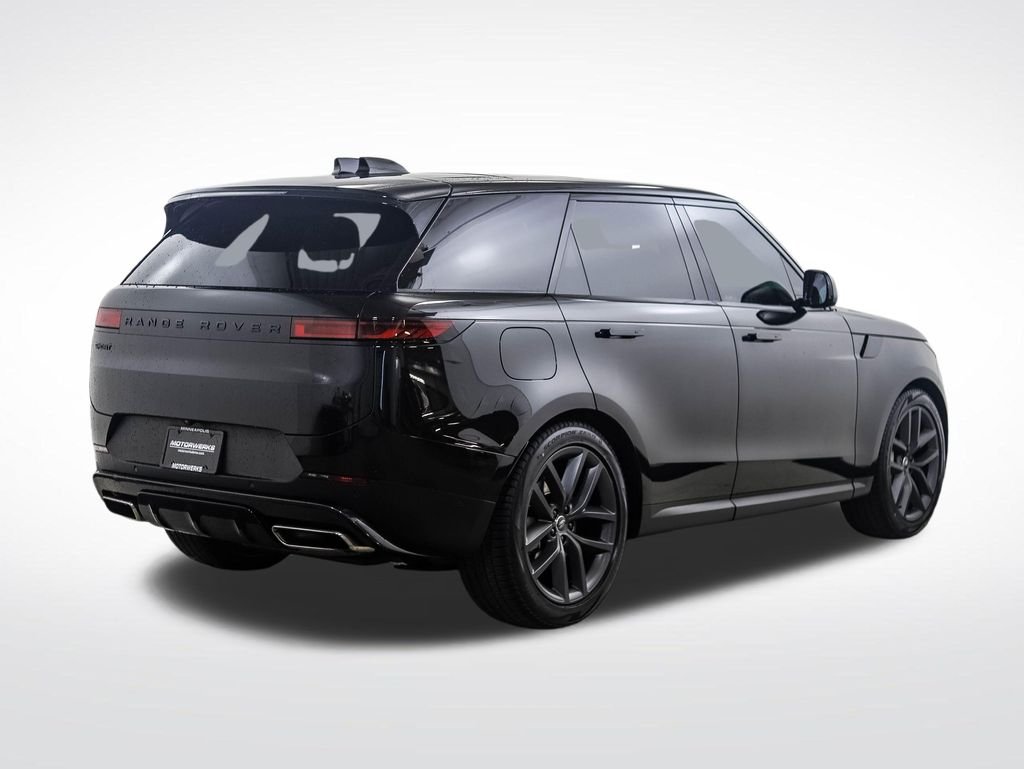 Used 2024 Santorini Black Metallic Land Rover SE image 5