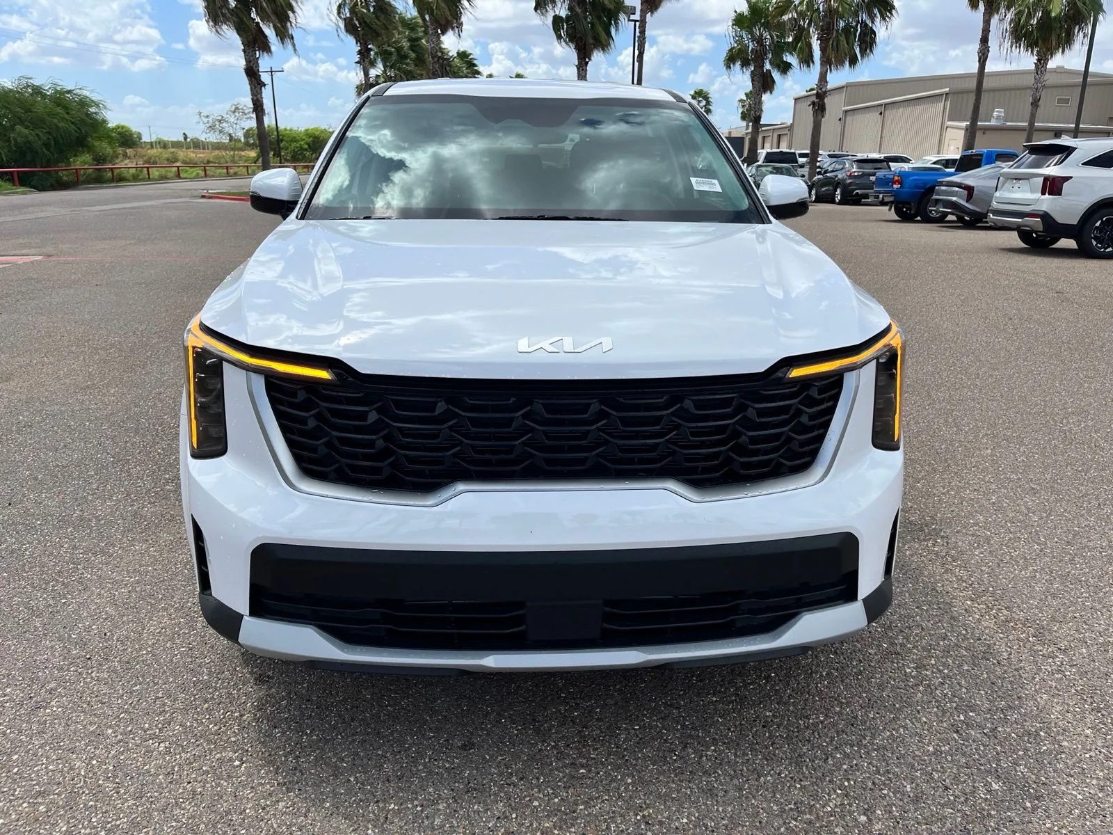 New 2026 White Kia LX image 2