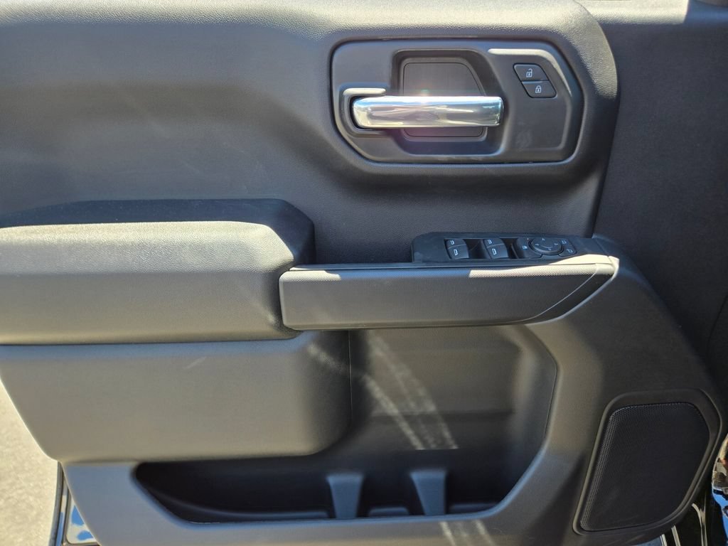 2026 Chevrolet Silverado 1500 Custom - Photo 9