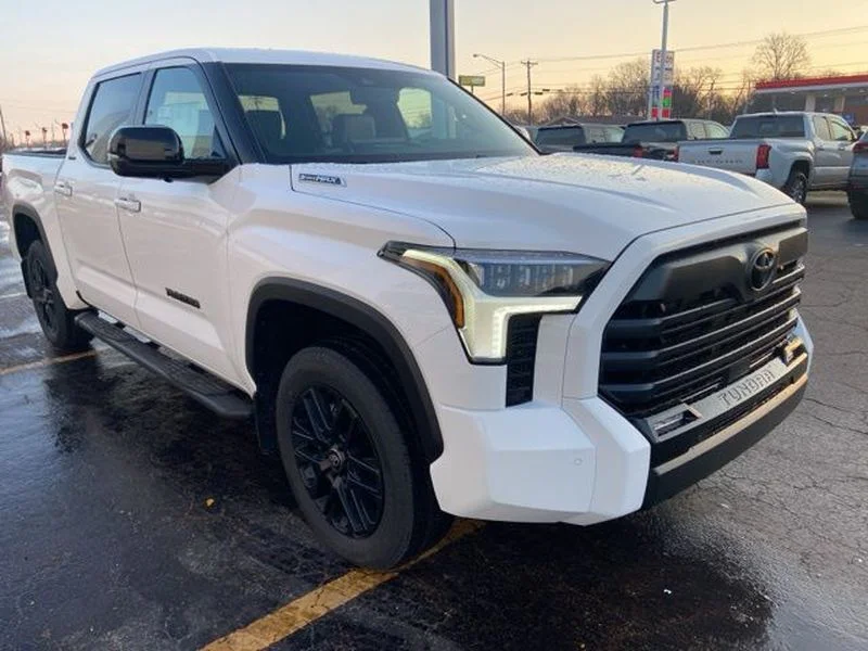 2026 Toyota Tundra Limited - Photo 7