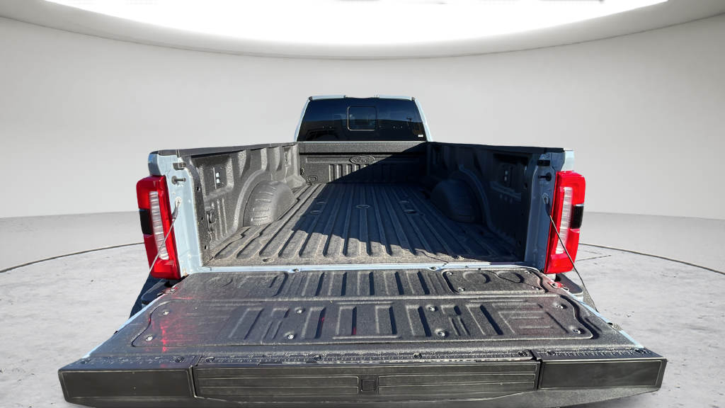 New 2026 Glacier Gray Metallic Tri-Coat Ford F-350® Lariat® image 20