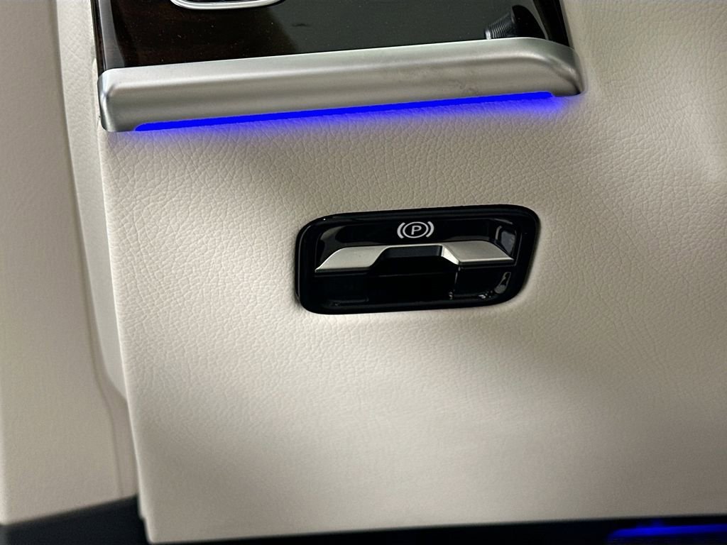 New 2026 MANUFAKTUR Moonlight White Metallic Mercedes-Benz S 500 image 44