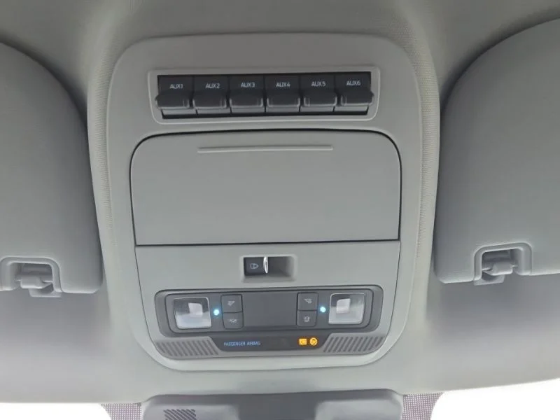New 2026 Oxford White Ford F-350® XL image 43