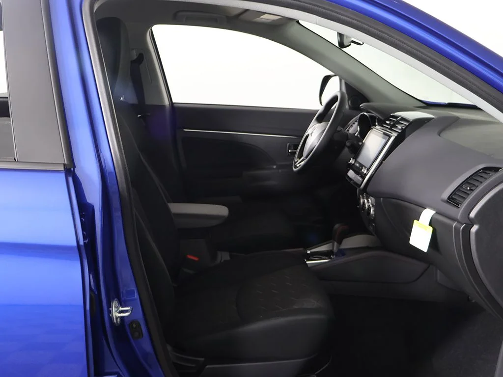 New 2026 Blue Mitsubishi 2.0 LE image 23