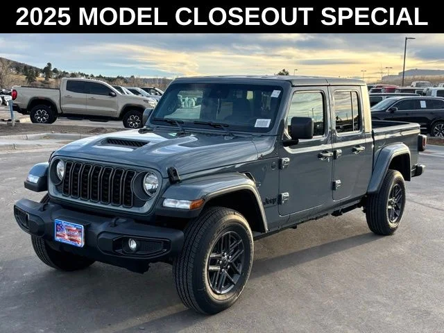 2025 Jeep Gladiator Sport S Auto's photo