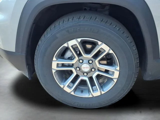 Used 2026 Sterling Metallic GMC Elevation image 18