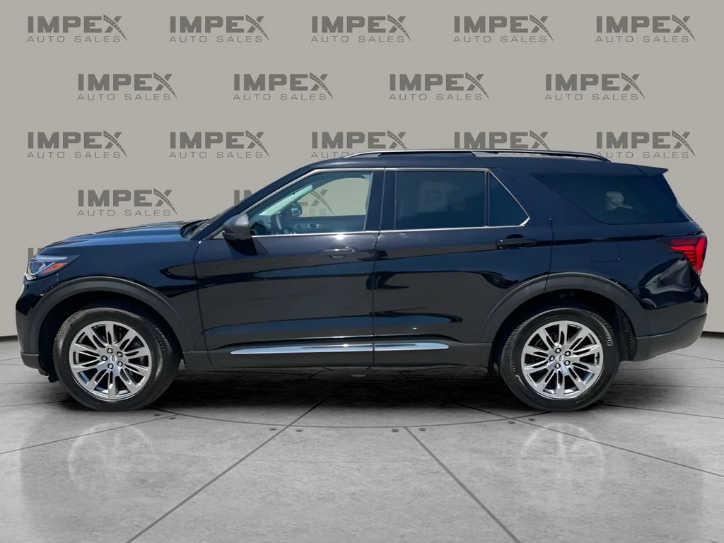 Used 2025 Black Ford Active image 2