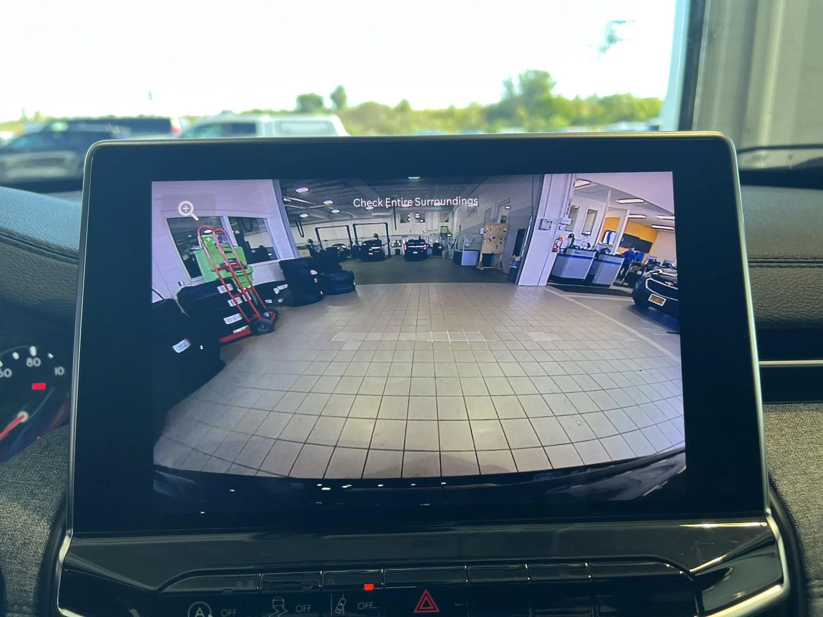 Used 2023 Bk Jeep Latitude image 23