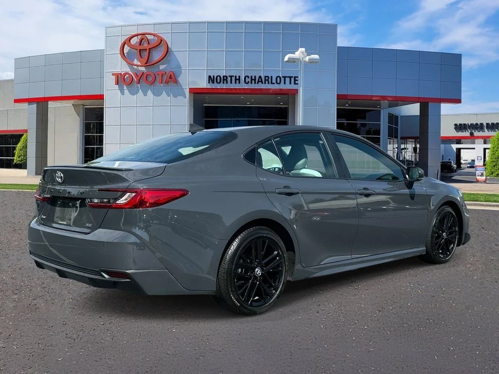Certified Used 2025  Toyota SE image 7