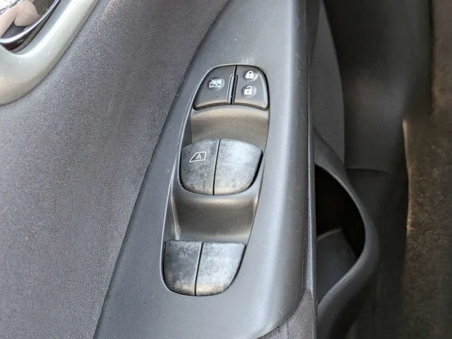 Used 2015 Gray Nissan SR image 23