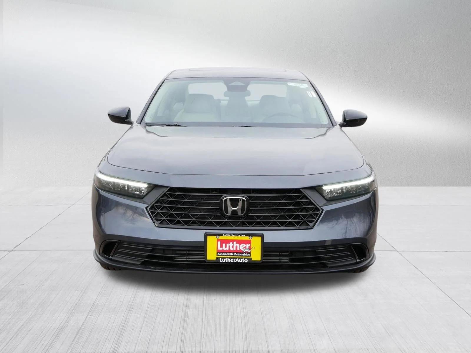 New 2026 Meteorite Gray Metallic Honda SE image 2
