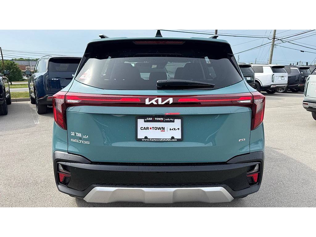 New 2026 Pluton Blue Kia EX image 5