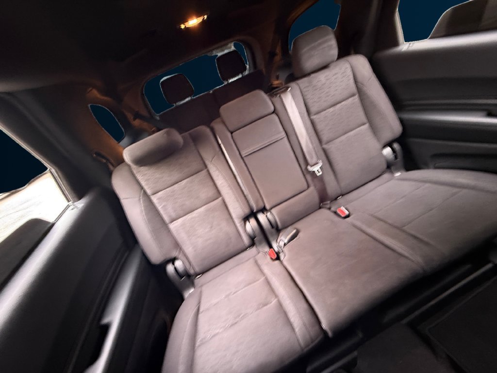 Used 2023 Black Dodge SXT image 18