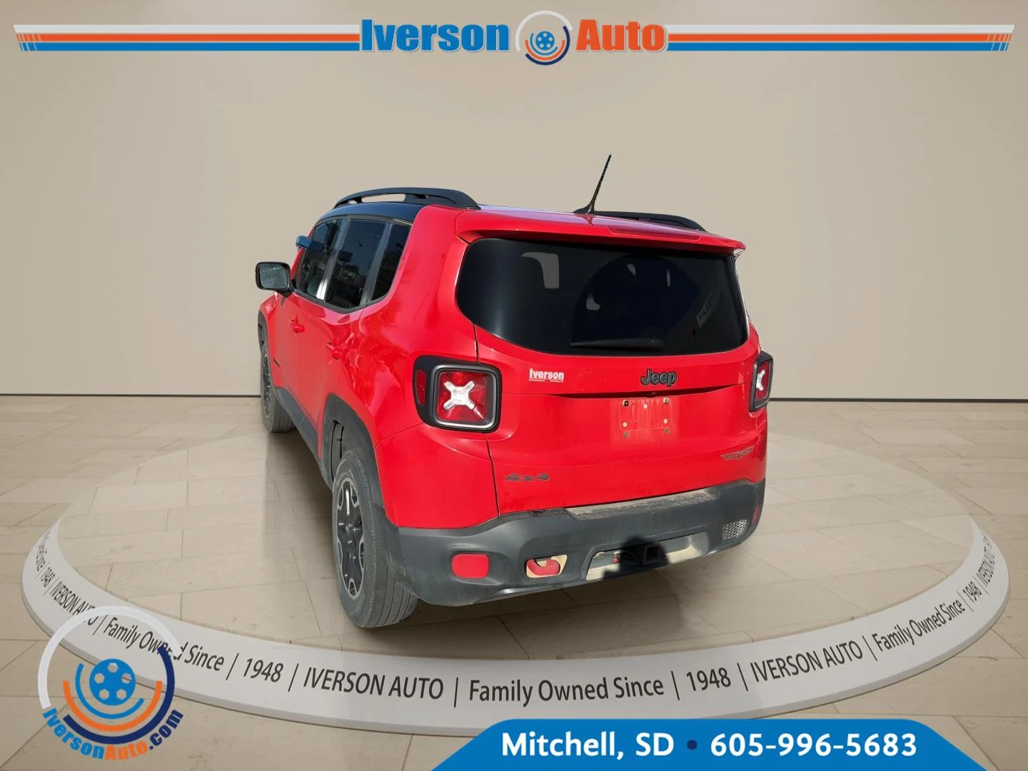 Used 2016 Colorado Red Jeep Trailhawk image 5