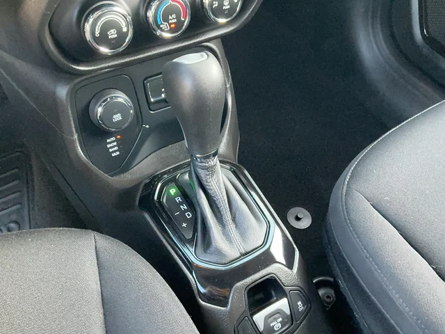 Used 2017 Gray Jeep Latitude image 18
