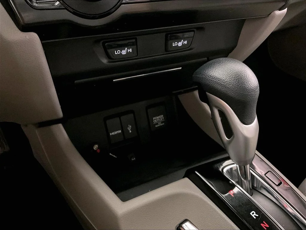 Used 2015 Gray Honda EX-L image 36