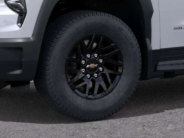 2026 Chevrolet Silverado EV LT - Photo 9