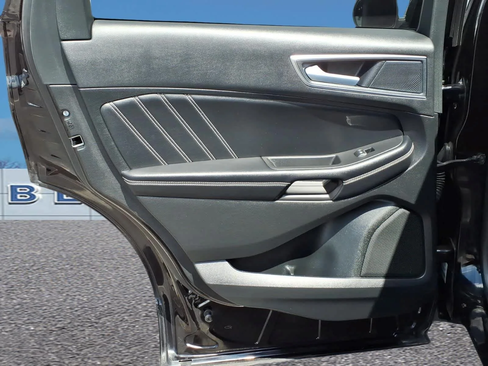 Used 2024 Agate Black Ford ST image 27