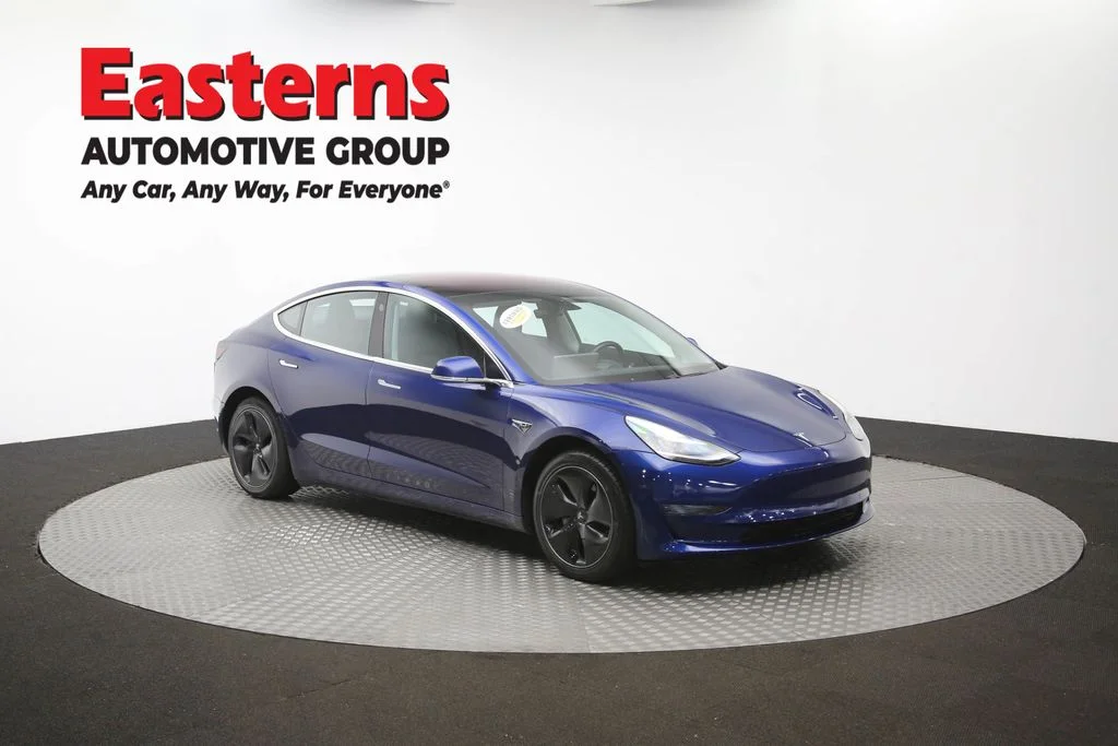 Used 2018 Blue Tesla Long Range image 43