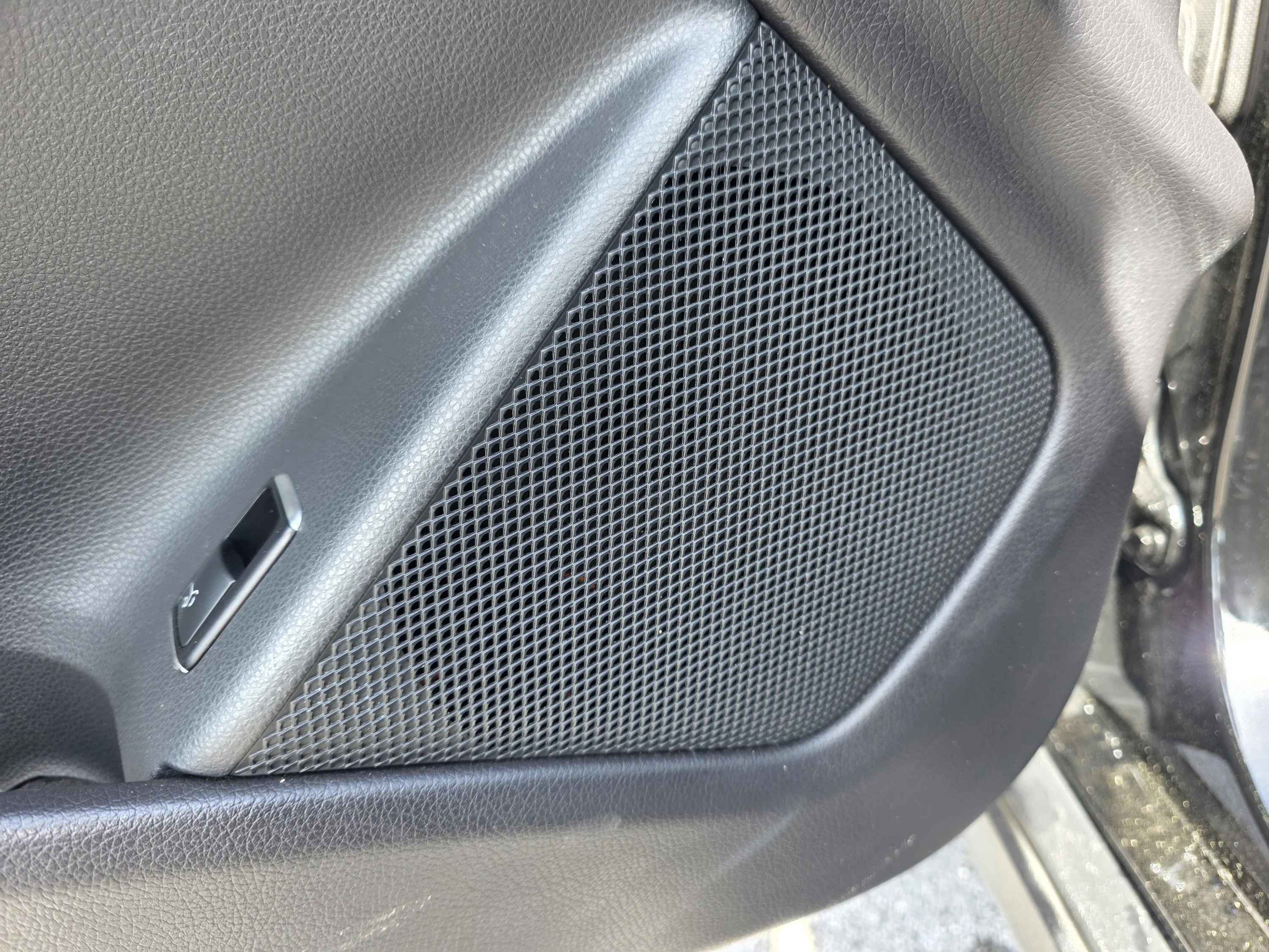 Used 2020 Cosmos Black Metallic Mercedes-Benz GLA 250 image 21