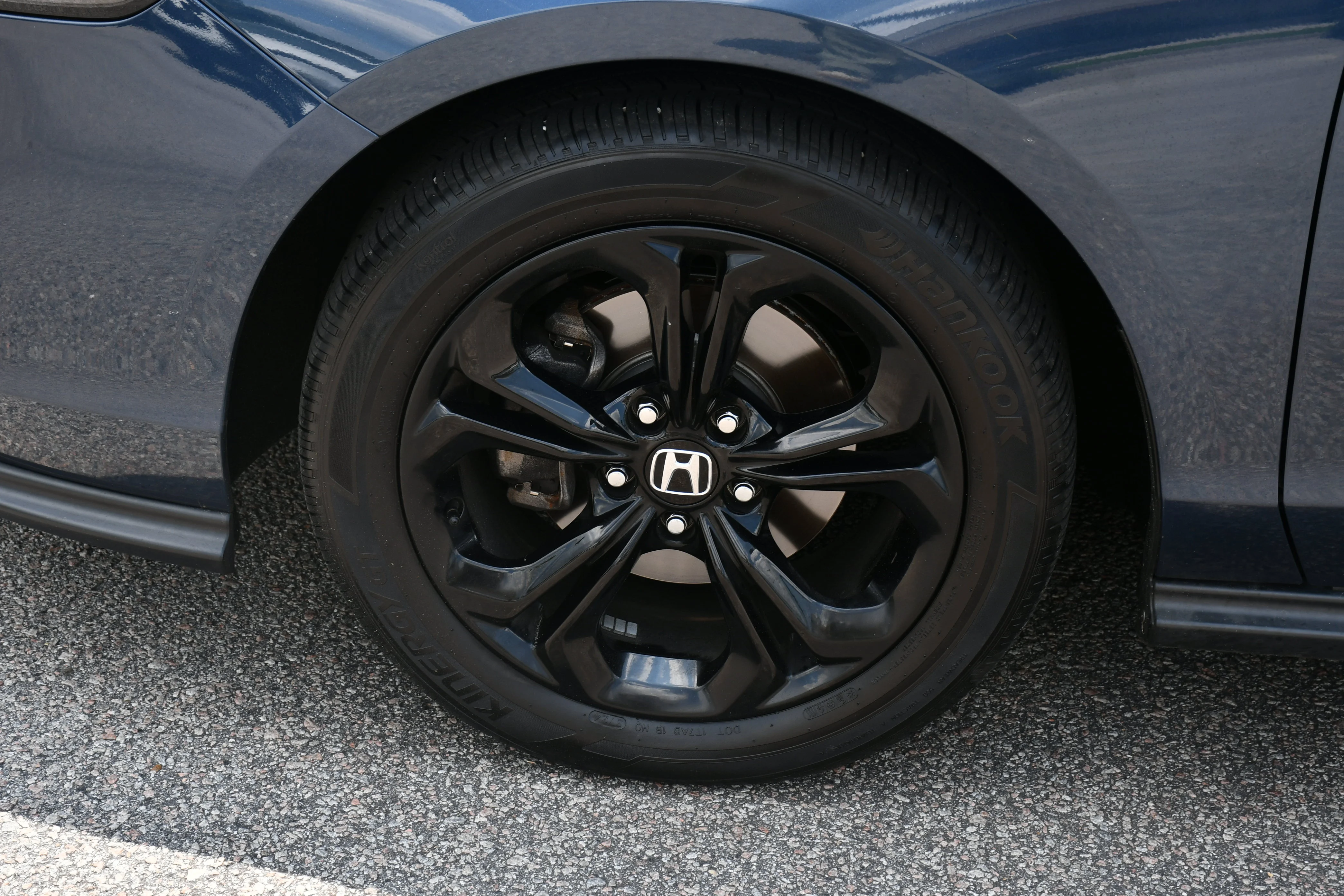 2025 Honda Accord SE - Photo 44