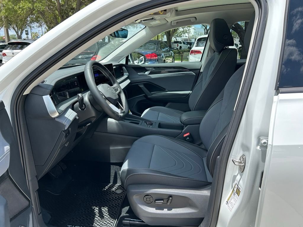 New 2026 White Volkswagen 2.0T SE image 14