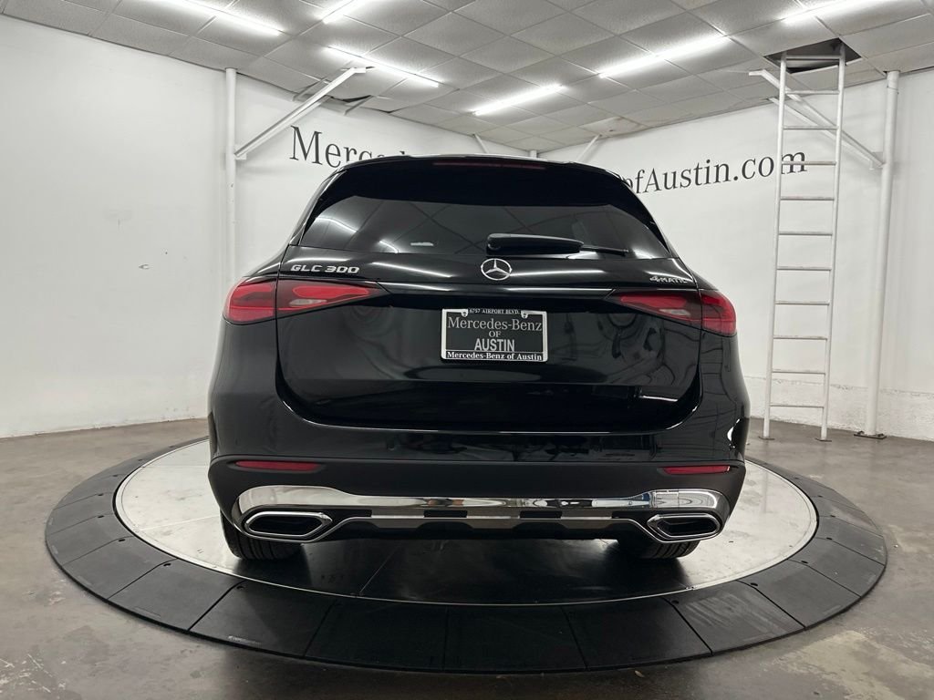 New 2026 Black Mercedes-Benz GLC 300 image 6