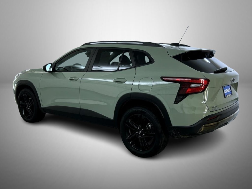 Used 2025 Cacti Green Chevrolet ACTIV image 7