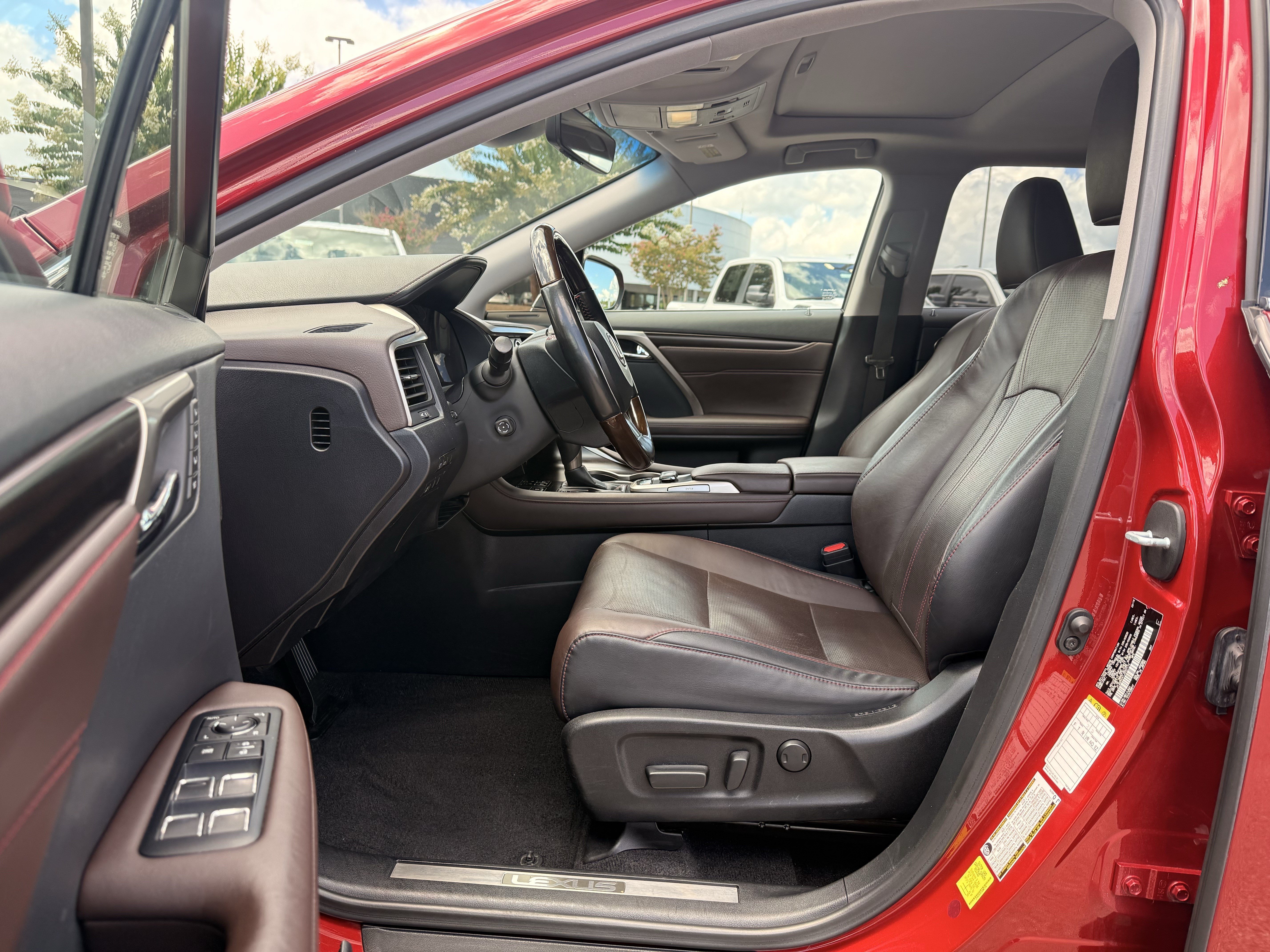 Used 2018 Red Lexus RX 350L Luxury image 9