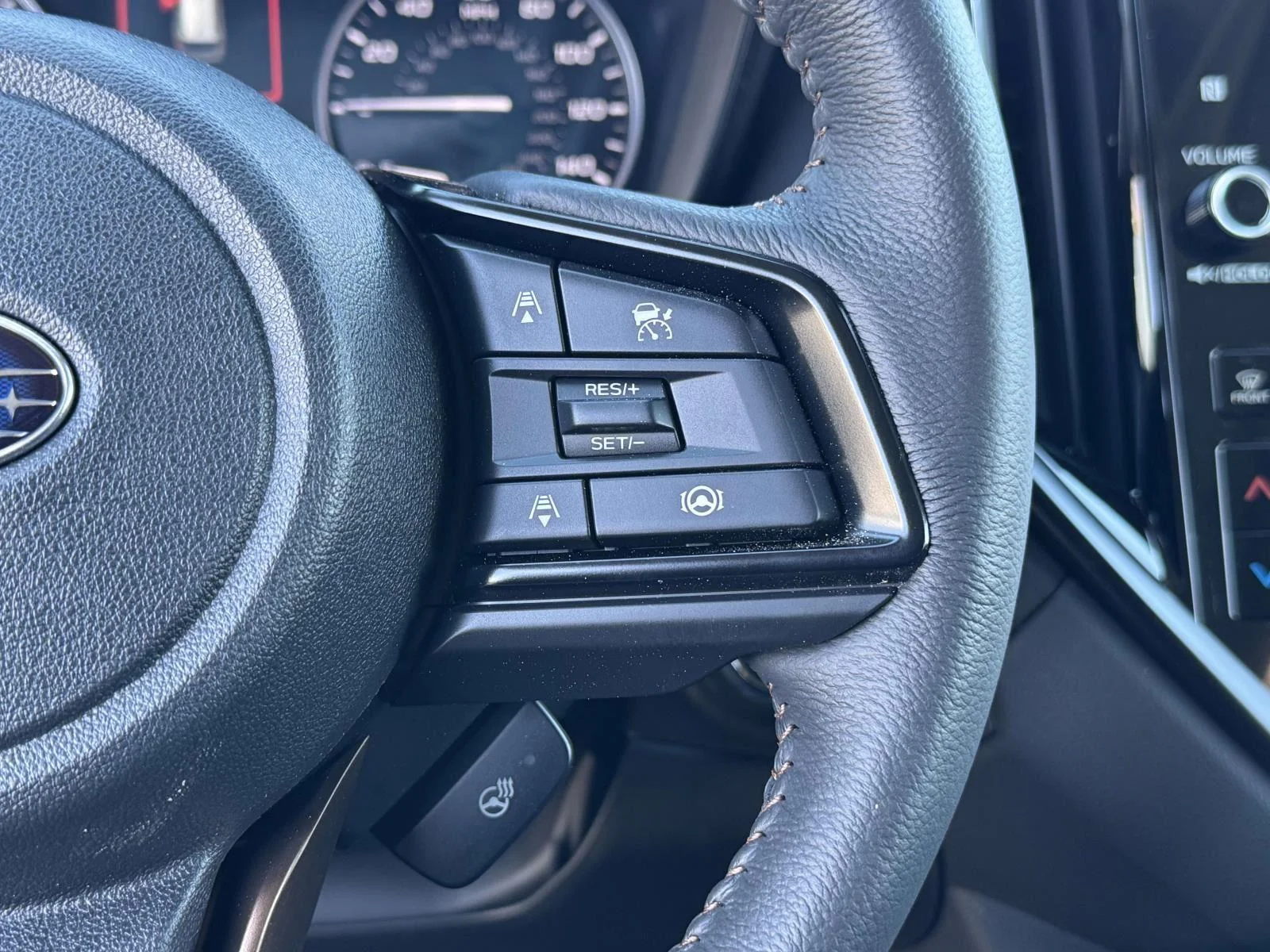 2026 Subaru Ascent Limited Bronze Edition - Photo 15