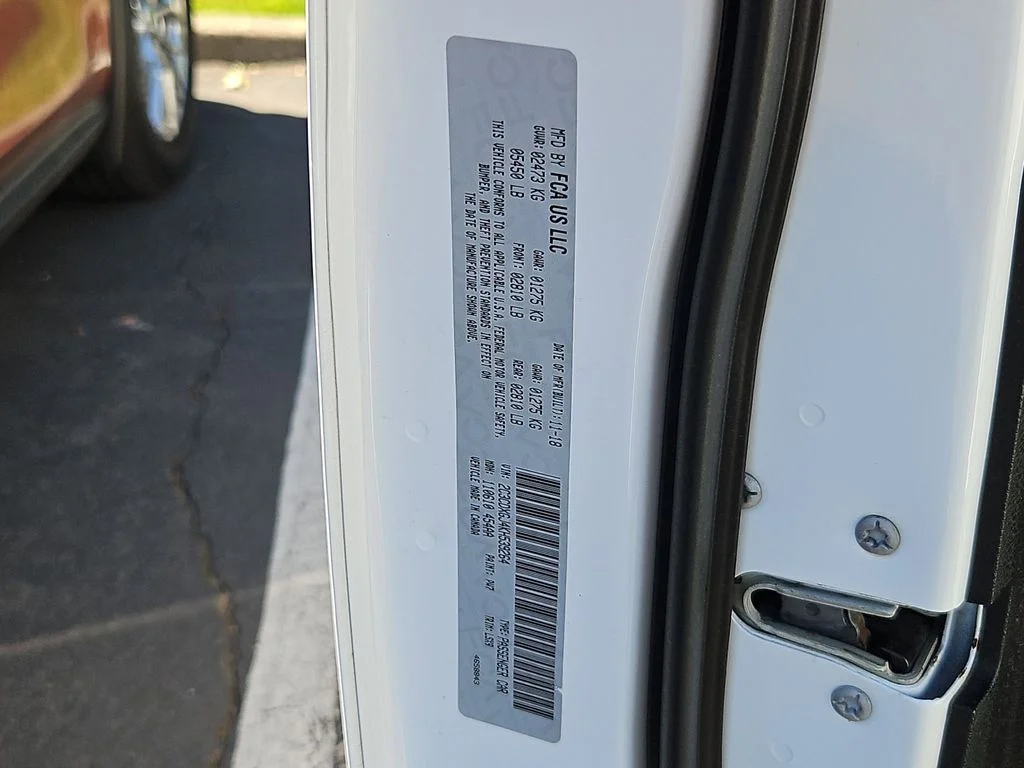 Used 2019 White Knuckle Clearcoat Dodge R/T Scat Pack image 32