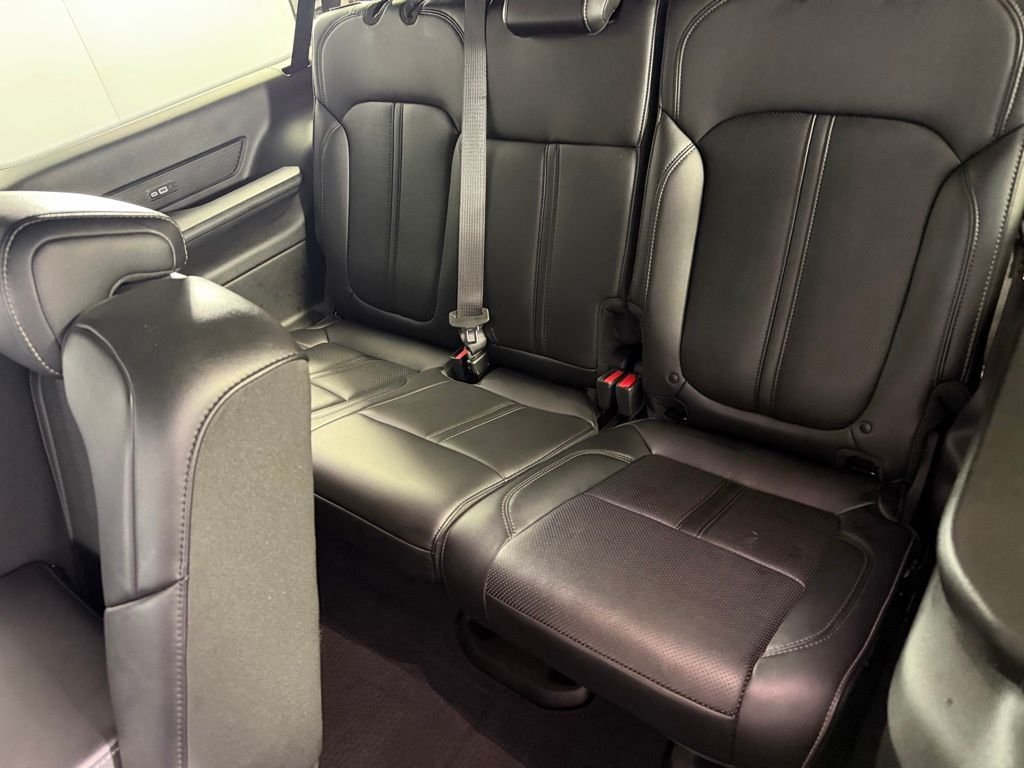 Certified Used 2025 White Jeep Base image 28