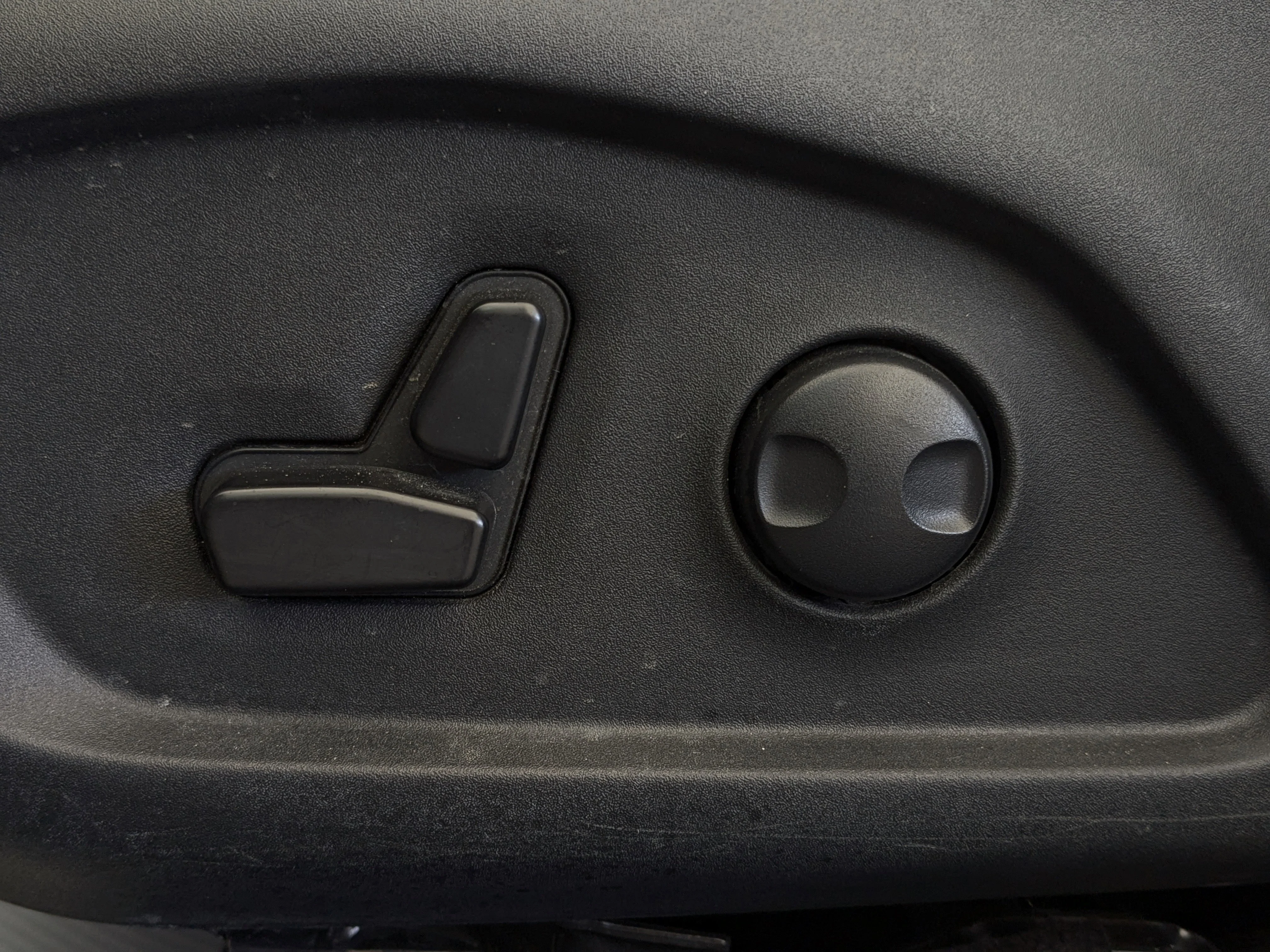 Used 2024 Black Jeep Trailhawk - Sun & Sound Group - Dual Pane Sunroof - Leather - NAV & More image 14