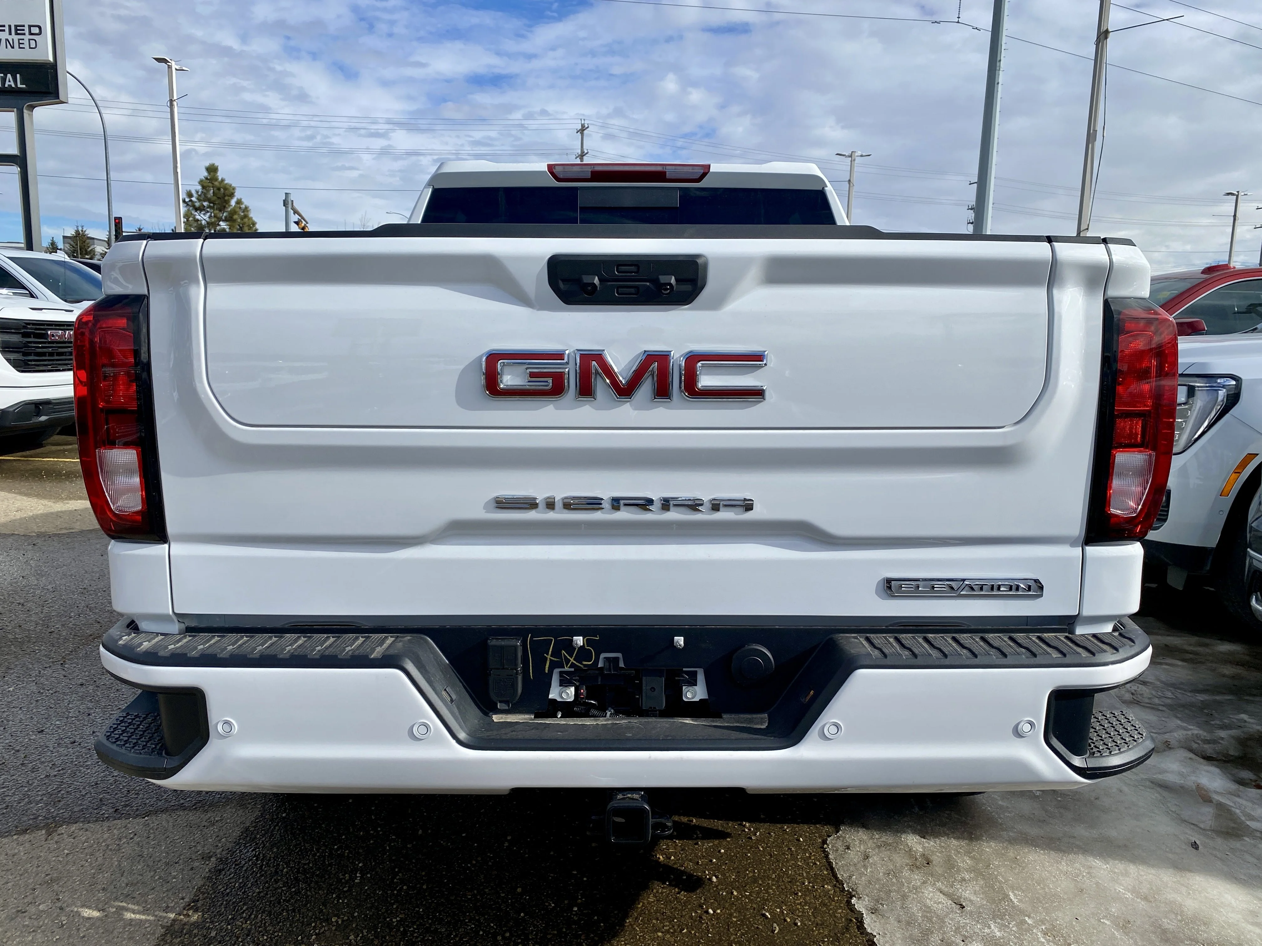 New 2026 Summit White GMC Elevation image 6