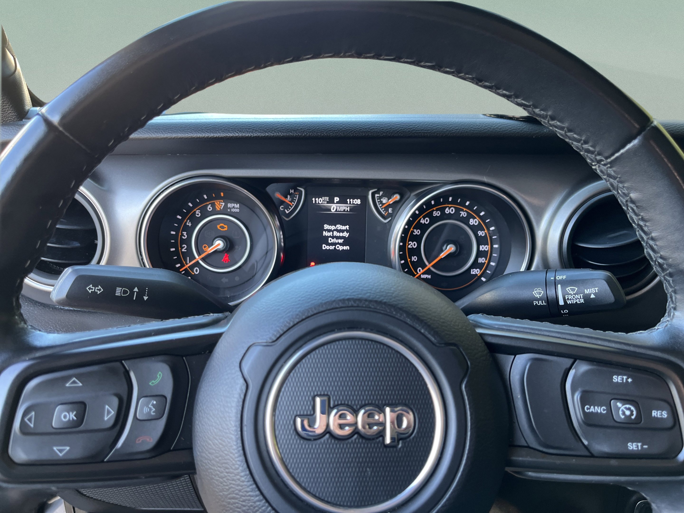 Used 2022 Granite Crystal Metallic Clearcoat Jeep  image 29
