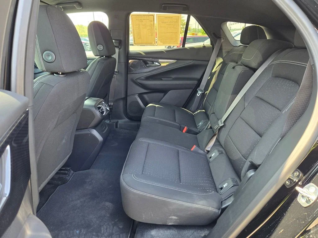 Used 2025 Black Chevrolet LT image 24