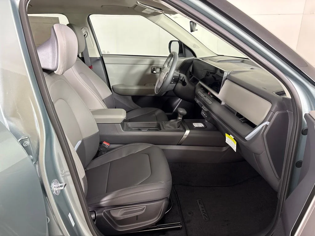 New 2027 Iceberg Green Kia EX image 12