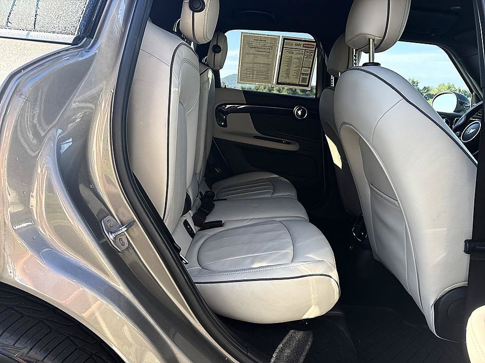 Used 2017 Melting Silver Metallic MINI Cooper S image 21