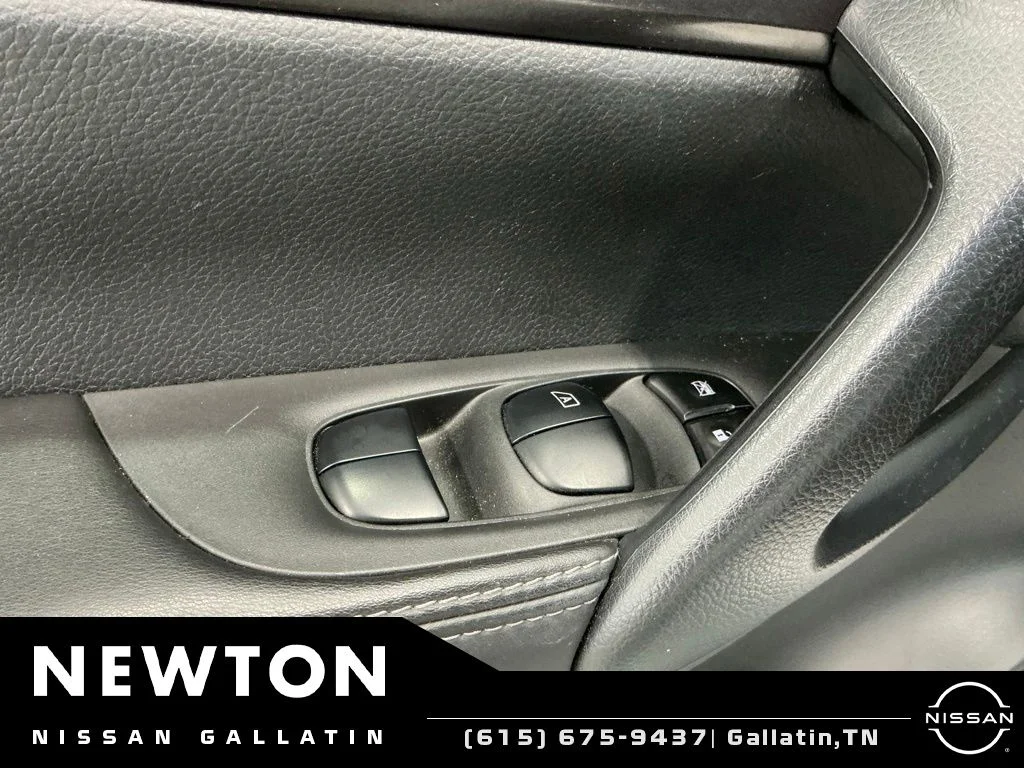 Used 2020 Brilliant Silver Metallic Nissan S image 15