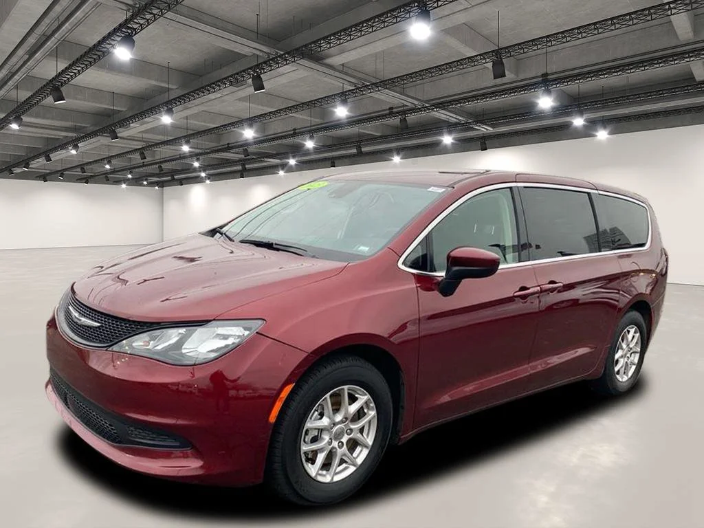 Used 2023 Velvet Red Pearlcoat Chrysler LX image 3